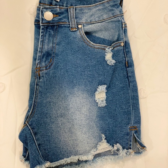 Denim jean shorts. Medium blue. - Picture 3 of 3